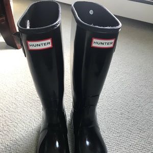 Hunter Women’s Black Huntress rainboots